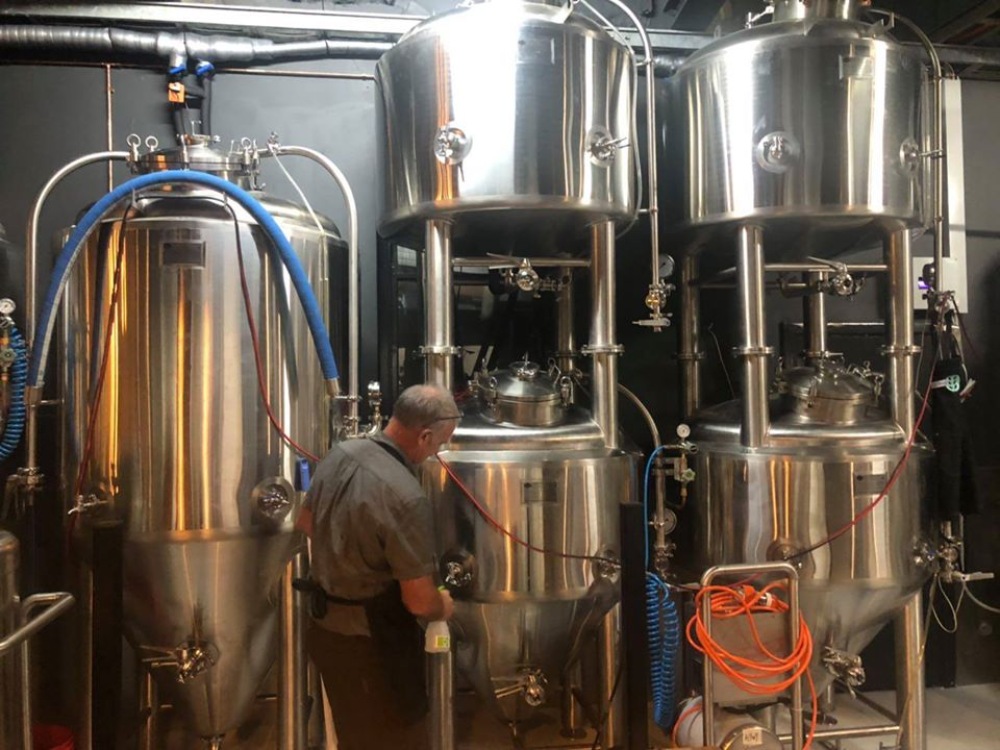 Brewery equipment, brewhouse, beer fermenter, fermentor